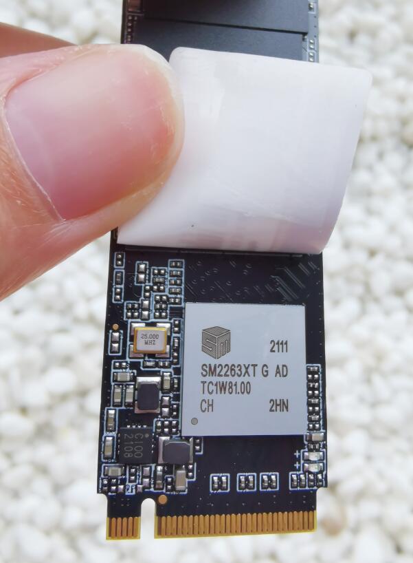 让老电脑飞起来，真香国货朗科NV800NVME固态硬盘实测