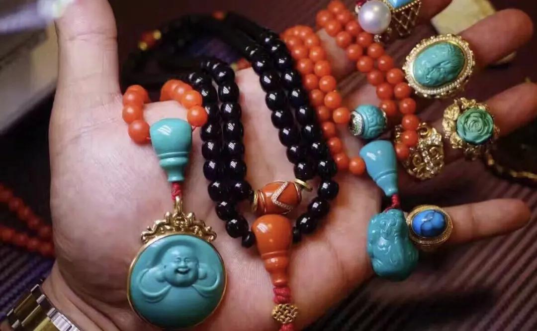 文玩菩提多宝手串,上档次的多宝手串怎么搭配