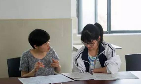 孩子中考成绩差以后该怎么规划,孩子学习不行中考后有什么出路