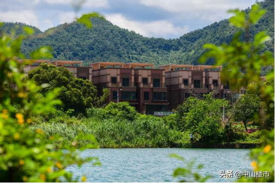 低密舒适人居,低密品质人文大城