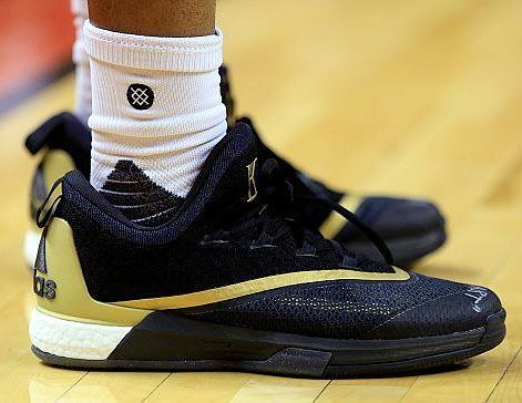 这四双鞋最适合谁穿,这四类鞋千万别买