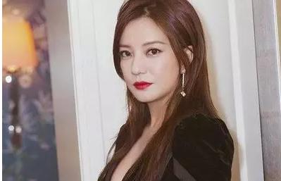 赵薇演员请就位点评杨紫,演员请就位赵薇说女演员太难了