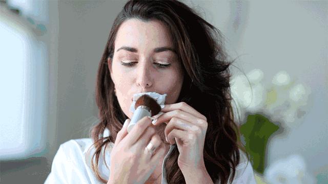 适合日常涂的口红不沾杯,口红怎样涂不显唇纹