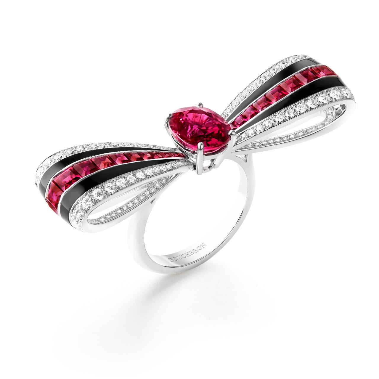 别拿老眼光看它，20+的你没理由拒绝红宝石