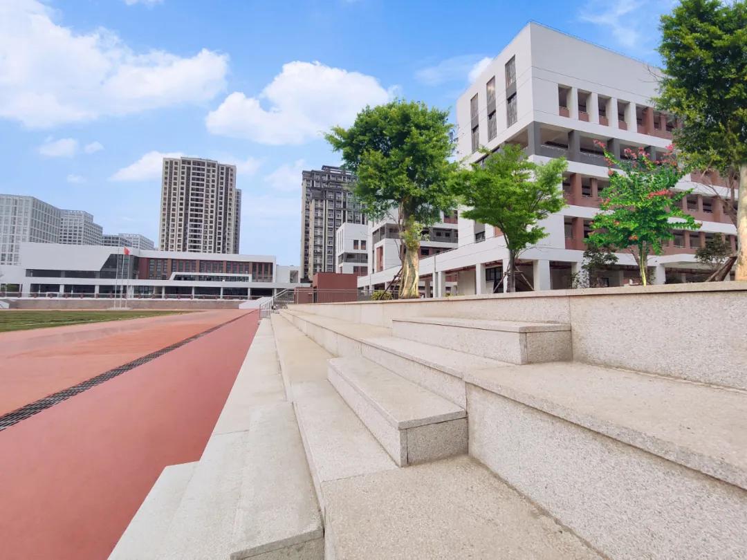 南部新城公立学校哪个好,南部新城的初中有哪些