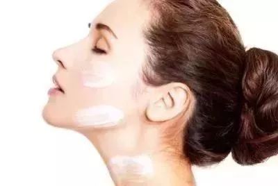 冷水洗脸是不是比热水洗脸好,冷水和热水洗脸区别真的很大吗