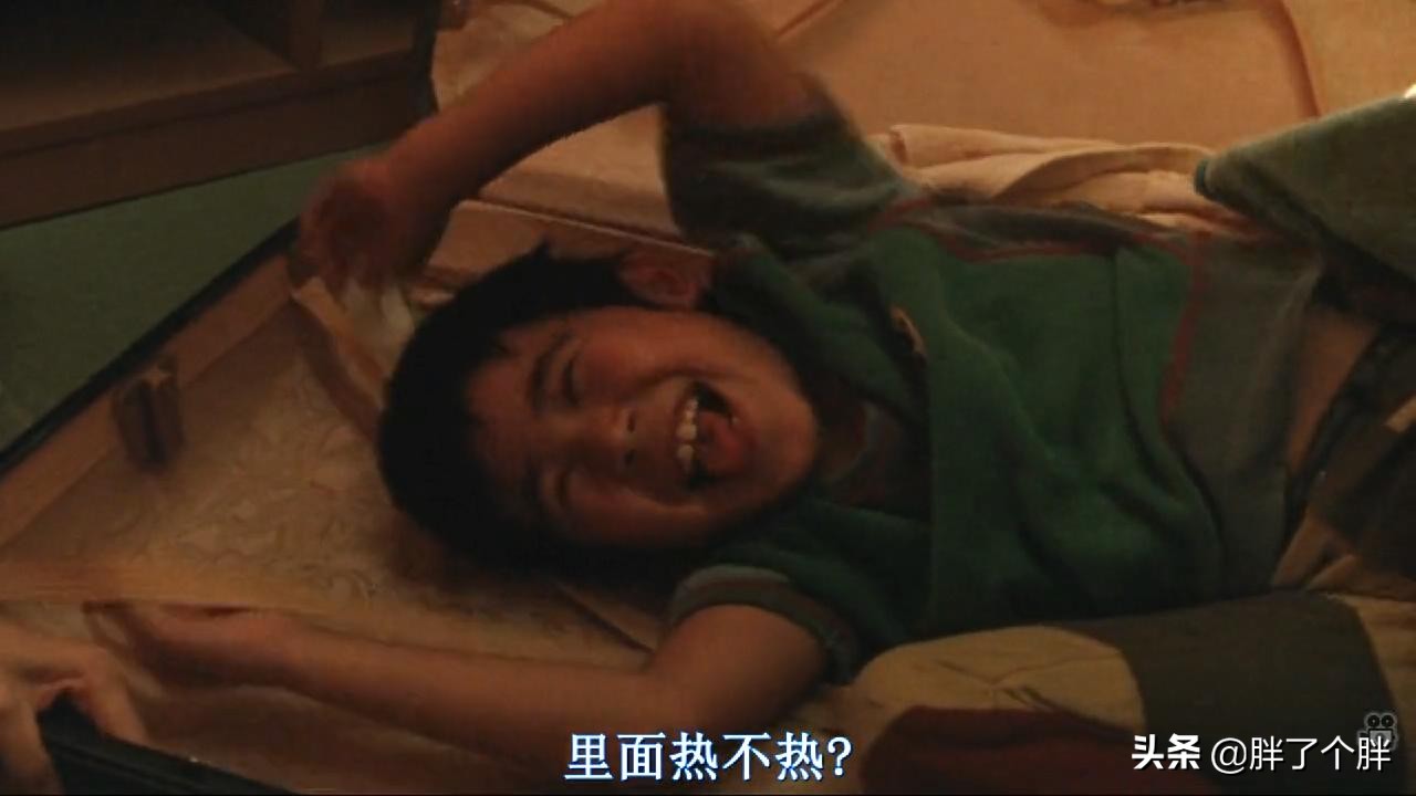 无人知晓：真实事件改编，母亲为和男友同居，抛下四个孩子离去