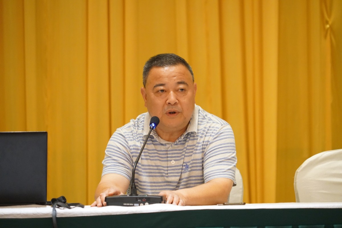 为民办实事作为主题教育的出发点,为民办实事推动主题教育走入民心