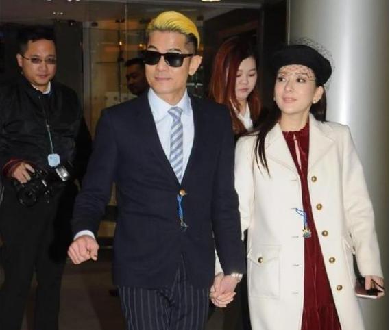 10位嫁给老大叔的女星,嫁给大爷的8位女星