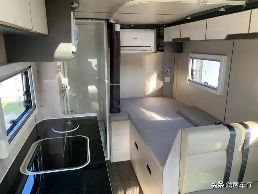 房车价格5-10万元低顶b型房车,房车大全20-30万的c型高档房车