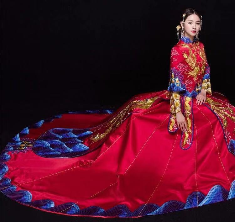 最适合穿中式嫁衣,新款秀禾服新娘礼服中式嫁衣