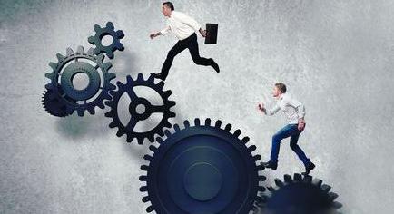 90后泰国摆地摊，靠卖眼镜赚250万：努力的人生，哪条路都可以走