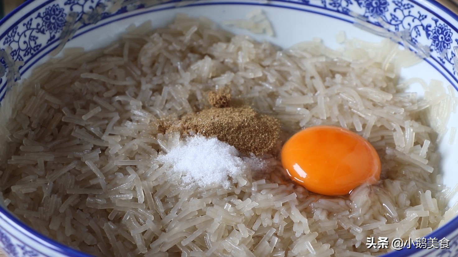 年夜饭粉条丸子的做法,年夜饭丸子怎么吃