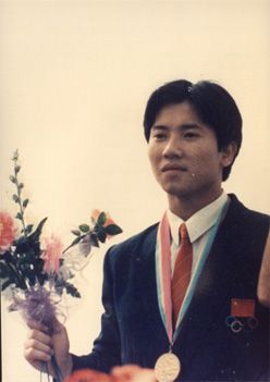 回顾中国军团历届奥运夺冠瞬间,中国奥运历史上十大夺冠瞬间