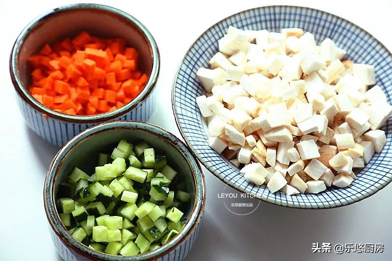 午饭简单快速好吃炒饭,下班到家吃什么