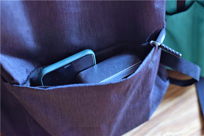 小米背包为什么这么受欢迎,小米极简都市背包一代和二代