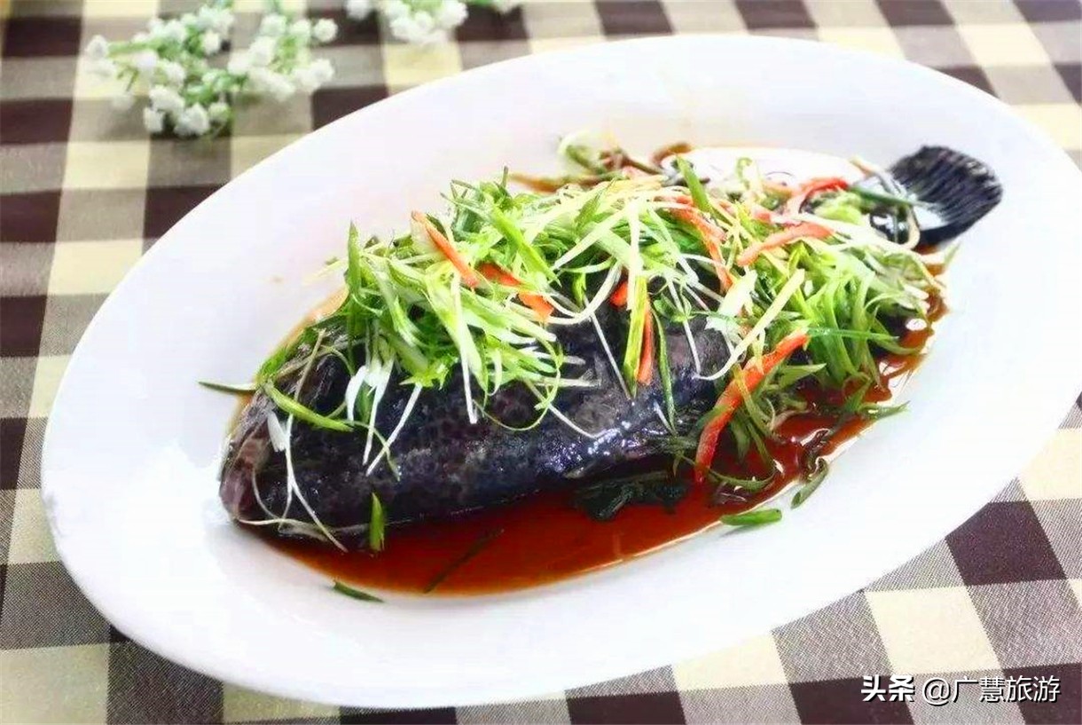 日照旅游酒店订哪里便宜,日照旅游吃海鲜