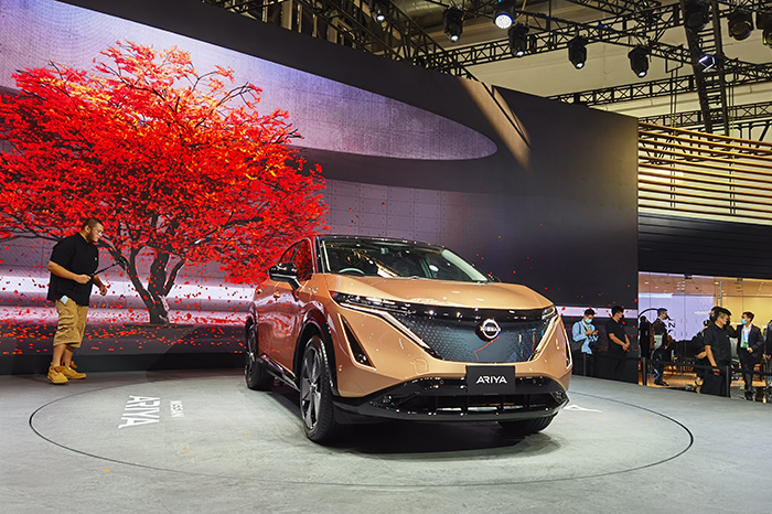 吉利星瑞和高尔夫8哪个更值得买,高尔夫和星瑞