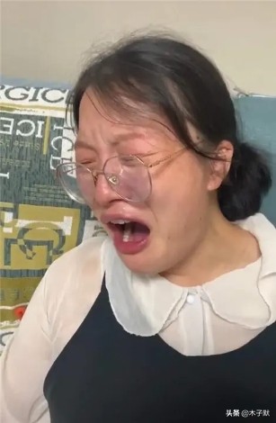 因为琐事把男朋友论文删了,闺蜜把男朋友论文删了