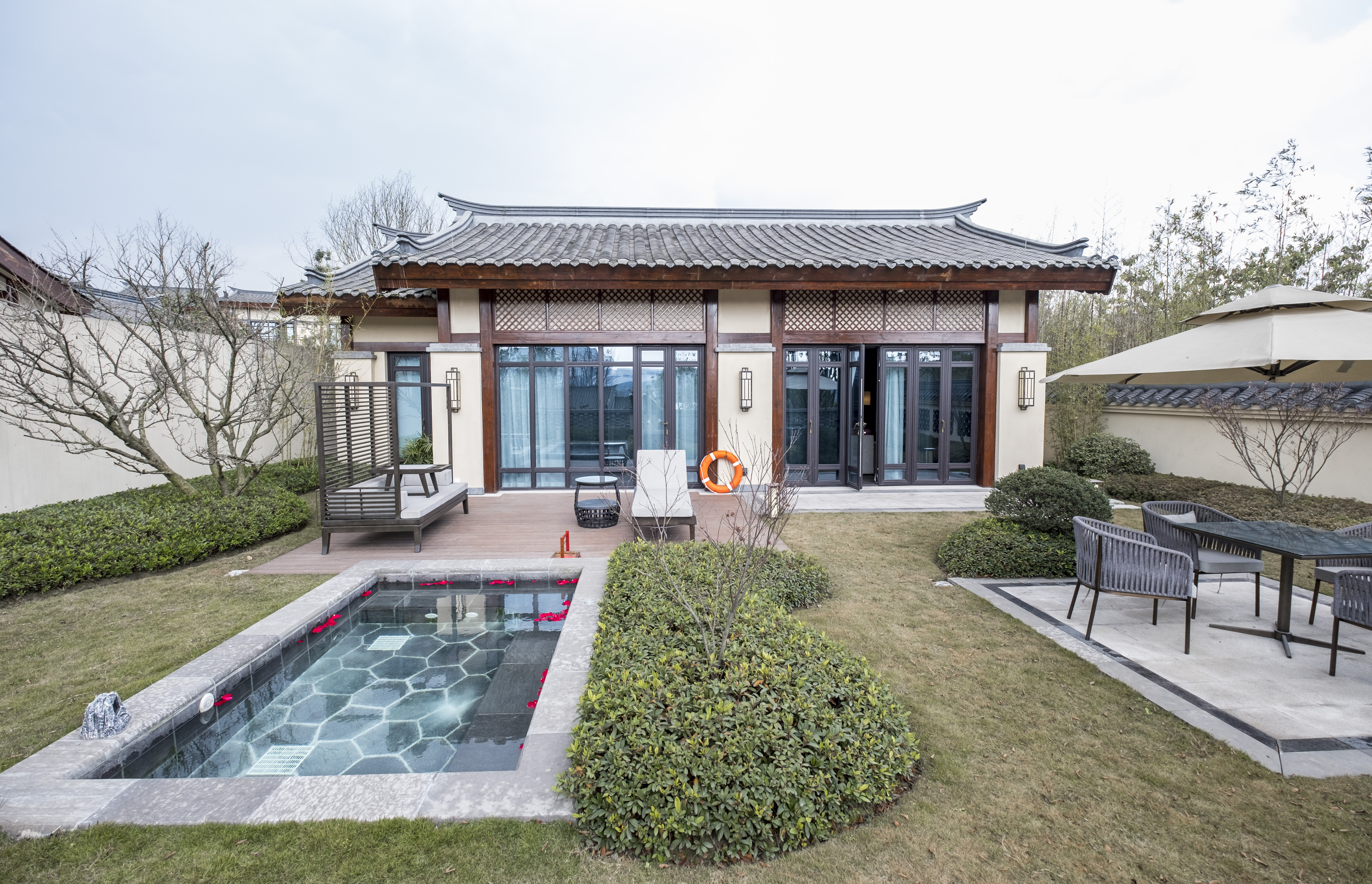 成都周边适合度假的温泉别墅酒店,成都最豪华温泉酒店