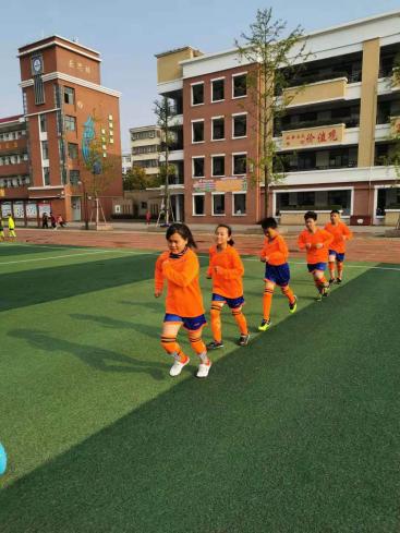 淮滨足球比赛小学生,淮滨县实验学校足球比赛