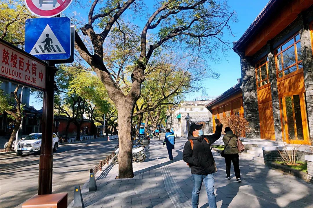 推动老城区旧貌换新颜,推进新老城区品质功能提升