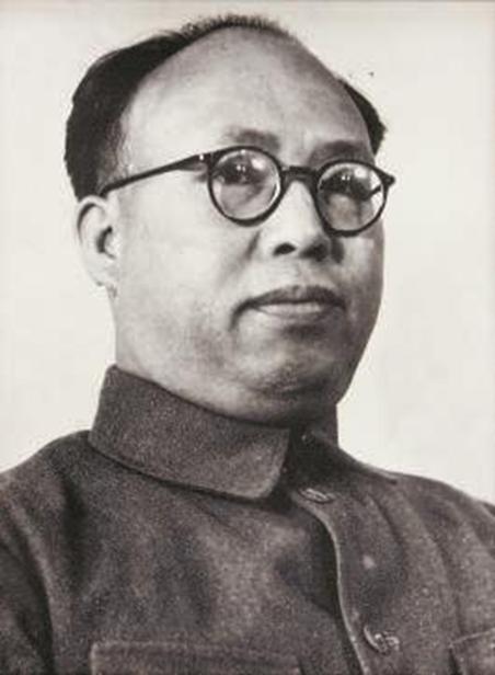 他认为自己“军功少”，主动申请降衔，毛主席：元帅不能没有他啊