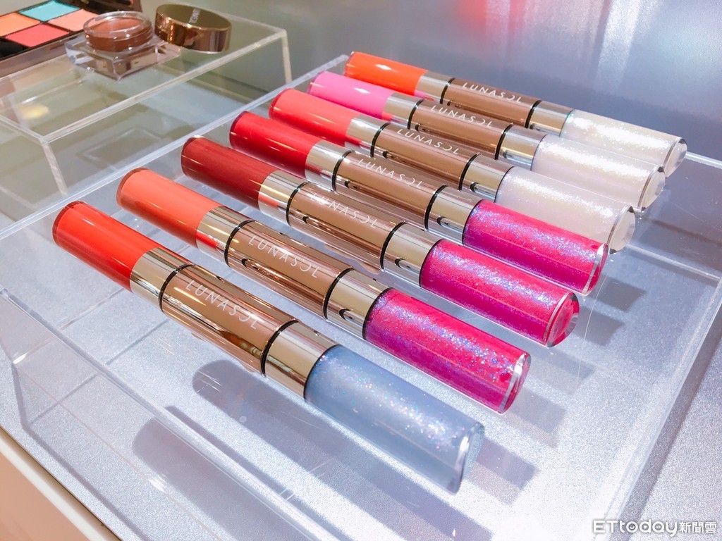 lunasol猫眼石眼影画法图片,lunasol眼影画法