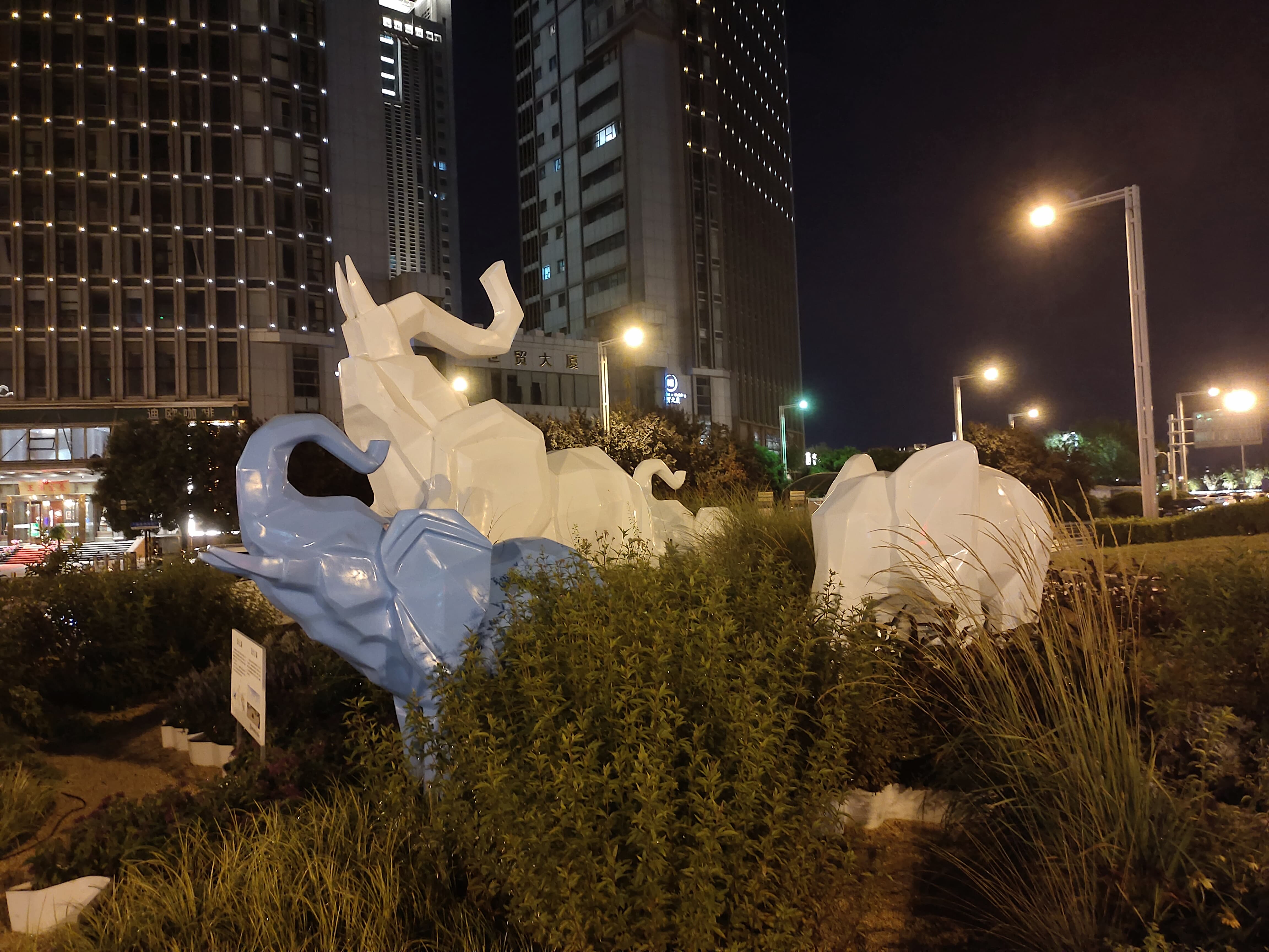 vivos7和iqooz3哪个好,vivos7安兔兔跑分