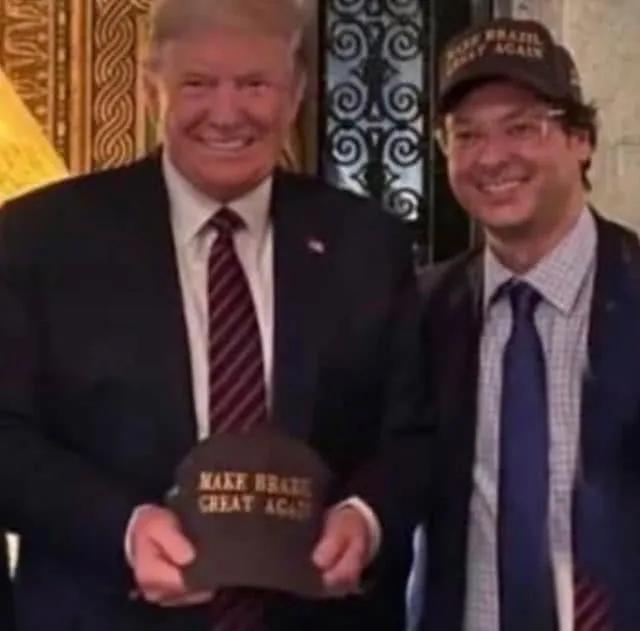 政府抗疫不力,巴西黑帮封城获赞?醒醒,真实黑帮可没这么正能量