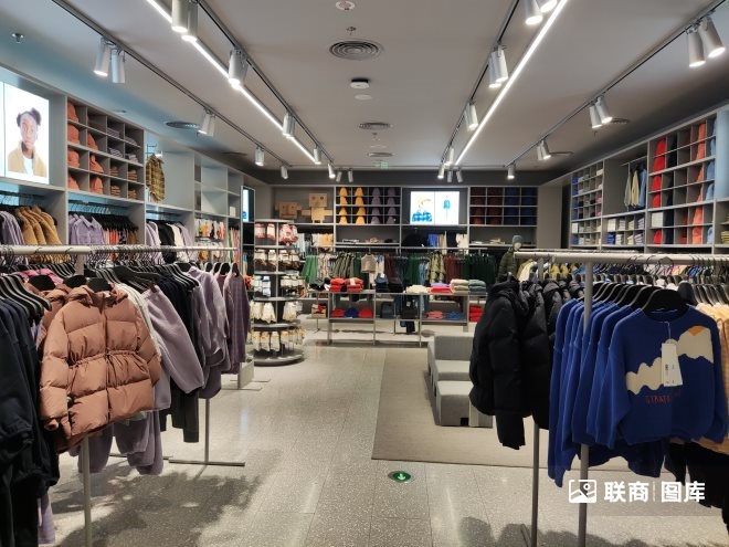 探访hm视频,hm和arket的关系