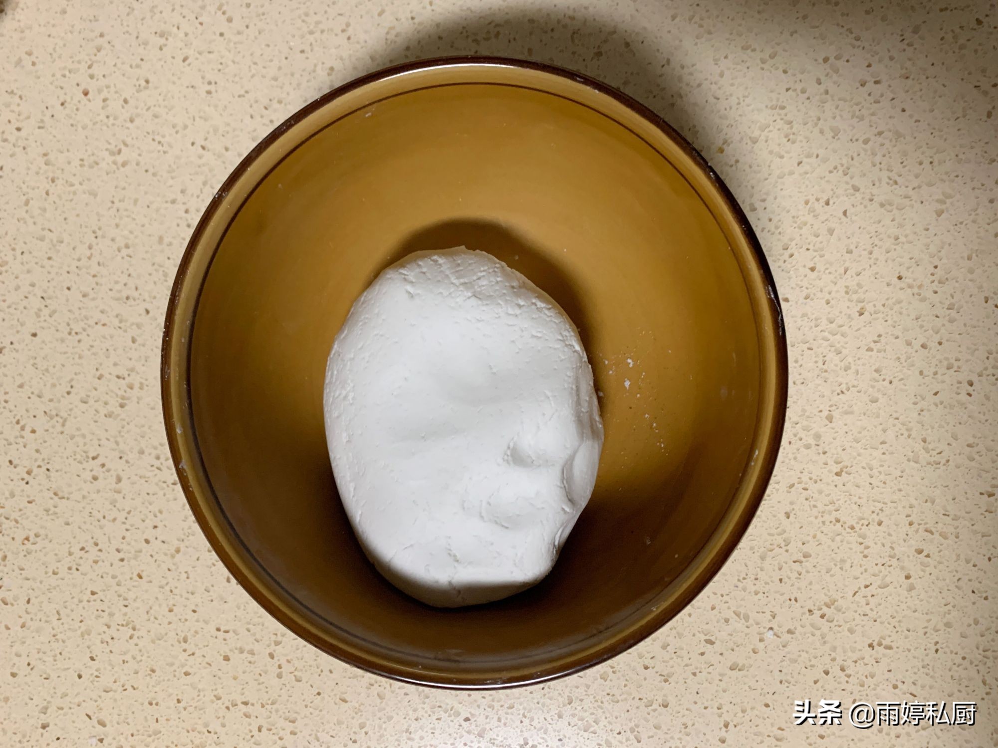 包汤圆用热水还是冷水和面,包汤圆用热水还是冷水包正宗