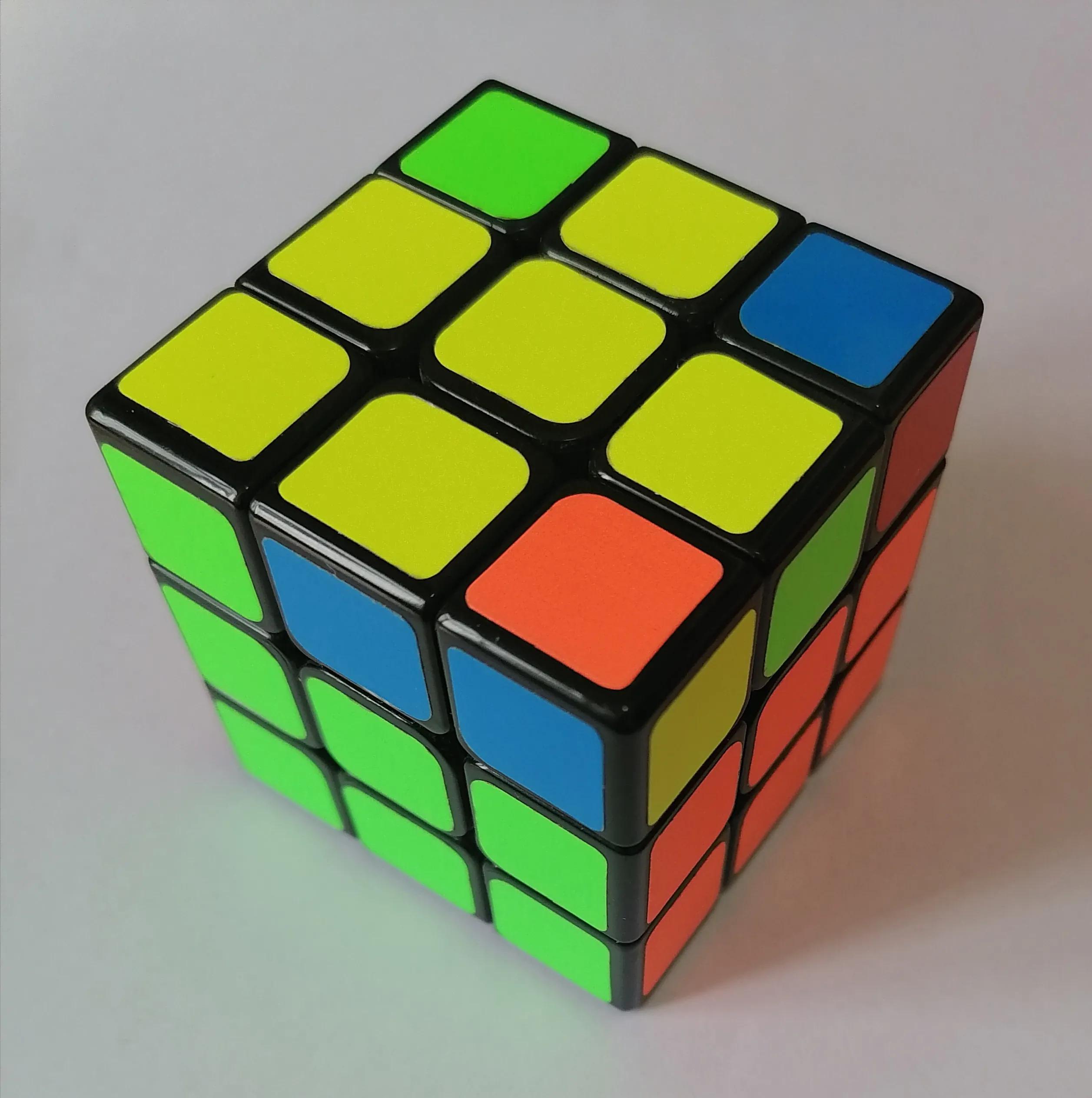 三阶魔方第一层复原最详细步骤,立方体魔方还原方法最简单