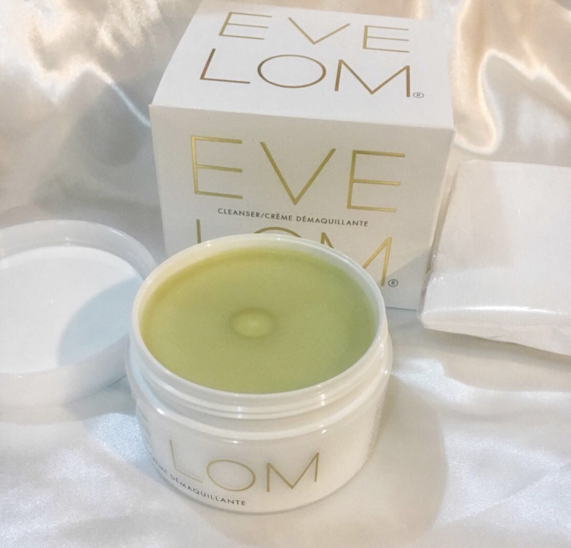 毛孔容易堵塞可以化妆吗,天天化妆闷痘