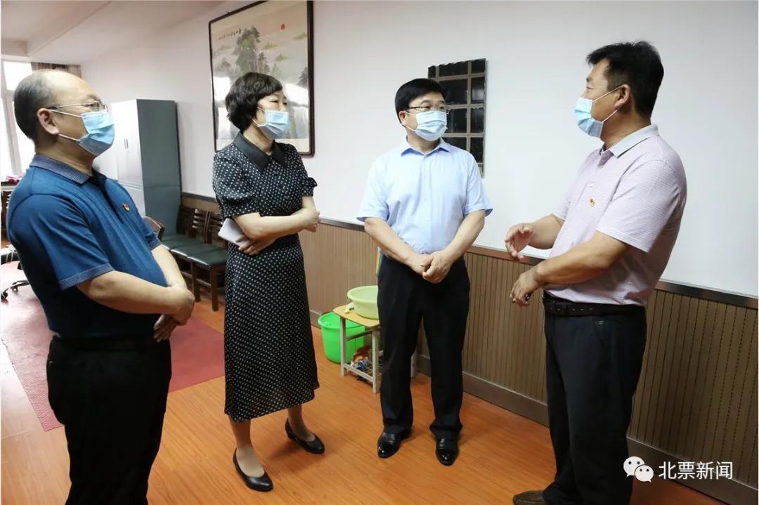 鍖楃エ鐧惧畯鏃朵唬,韪忕牬婕极闆勫叧