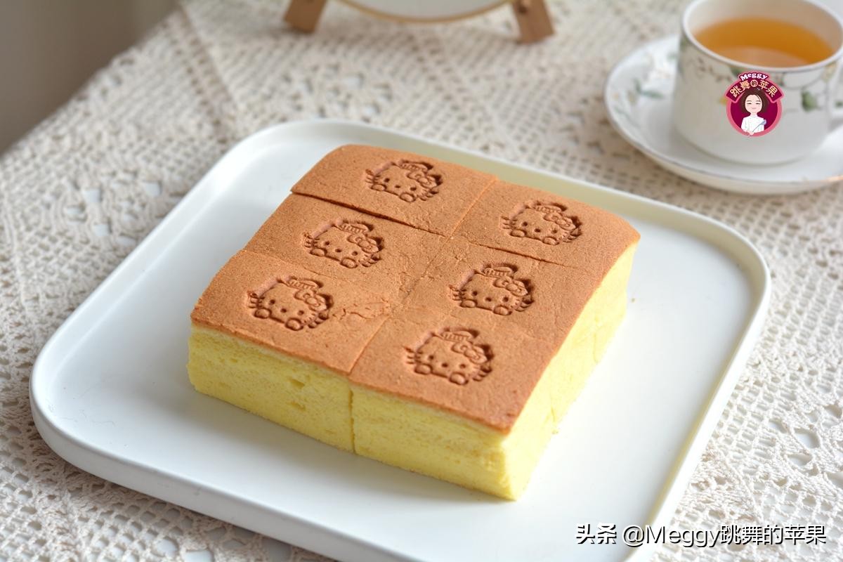 古早蛋糕和戚风蛋糕蛋白打发区别,蛋白打发到什么程度蛋糕才会柔软