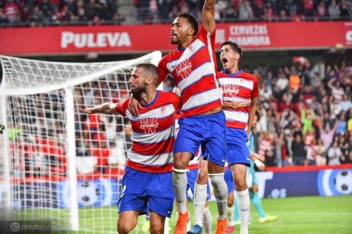 韦世豪加盟成都官宣了吗,韦世豪加盟鲁能官宣