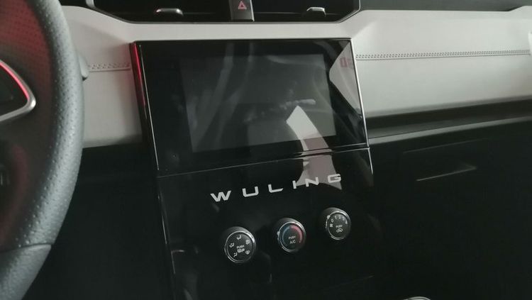 五菱宏光plus可以拉货吗,五菱宏光plus致富版拉货