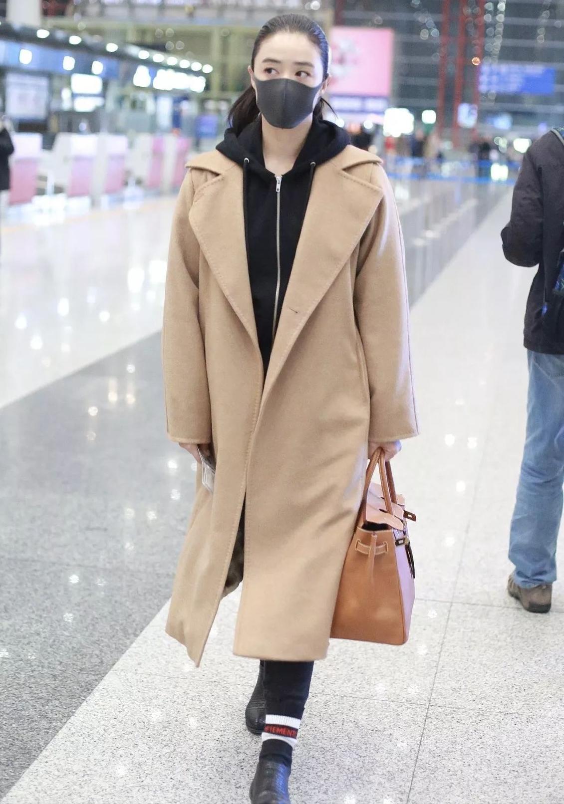 脸大肩厚怎样穿衣显瘦,脸大怎么穿显瘦