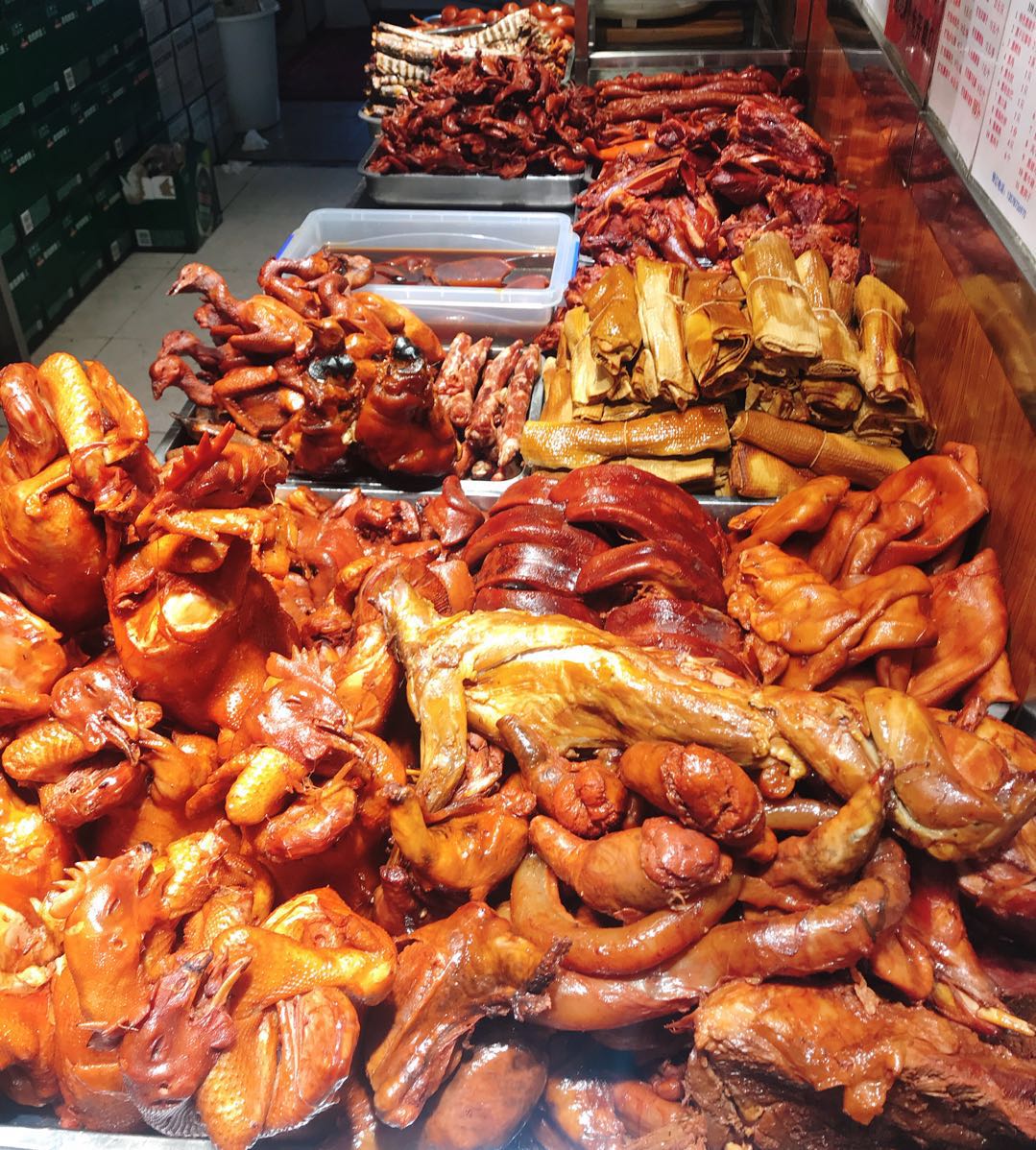 长春正宗熏酱猪蹄,长春第一马牙熏酱