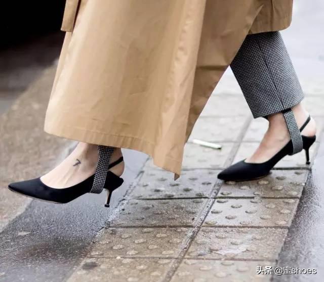 银白色高跟鞋推荐低跟,显白高级的高跟鞋你值得拥有
