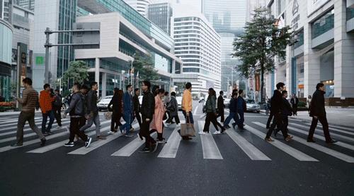 深圳出租屋里的爱情故事,出租房里的悲伤爱情