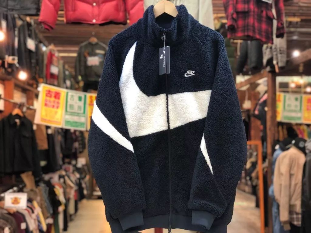 只有nike才有倒钩吗,为什么现在的耐克有4个勾