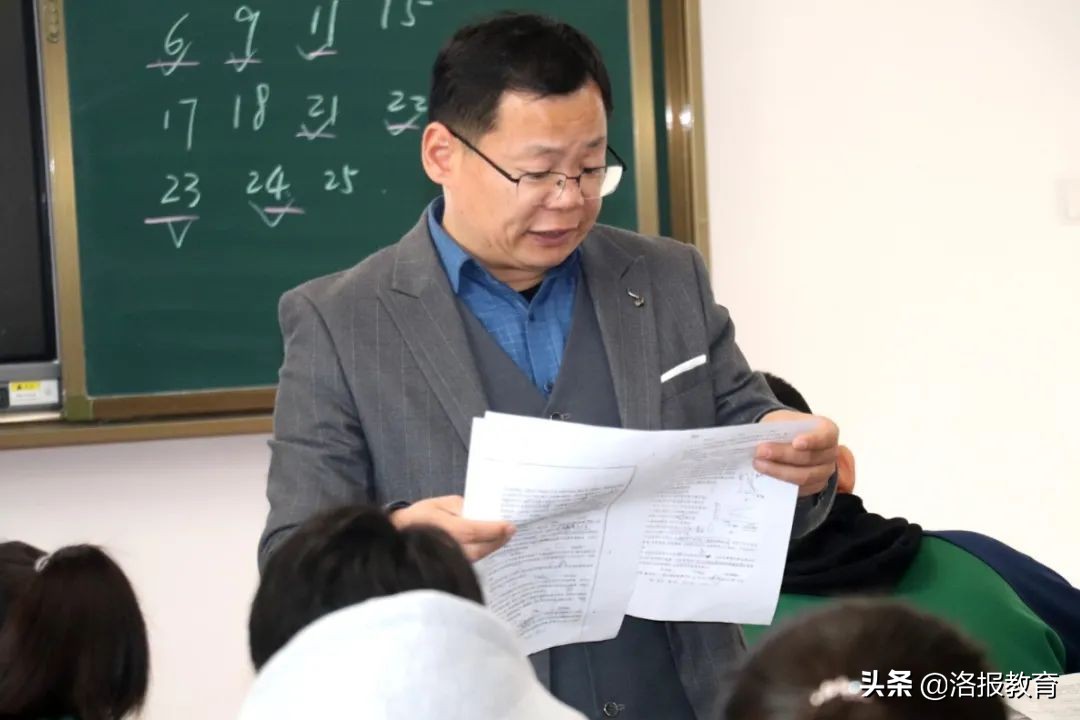 教师风采展环创,教师风采艺术展