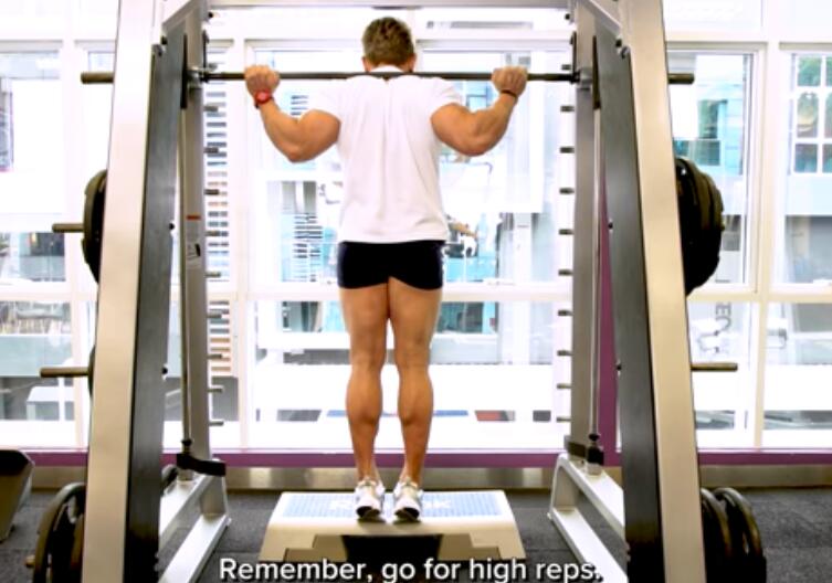 腿部肌肉一周在家无器械训练方案,每个部位的肌肉一周训练几组合适