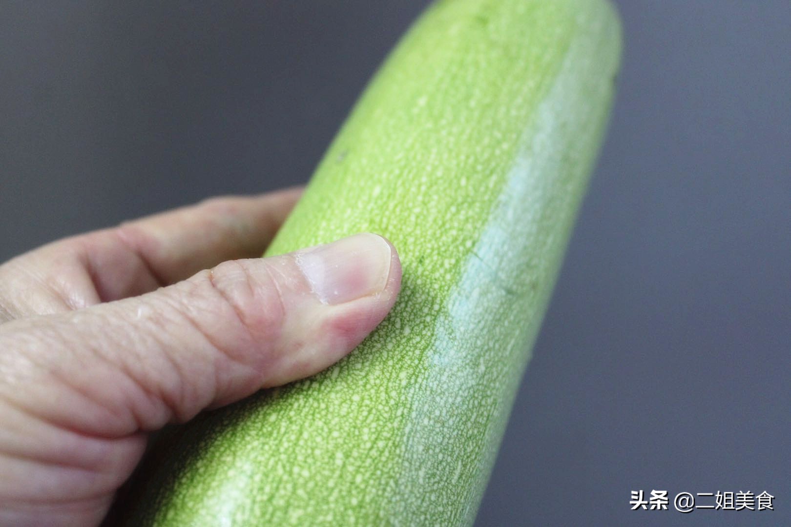 西葫芦买什么样的好,去超市买西葫芦怎么选