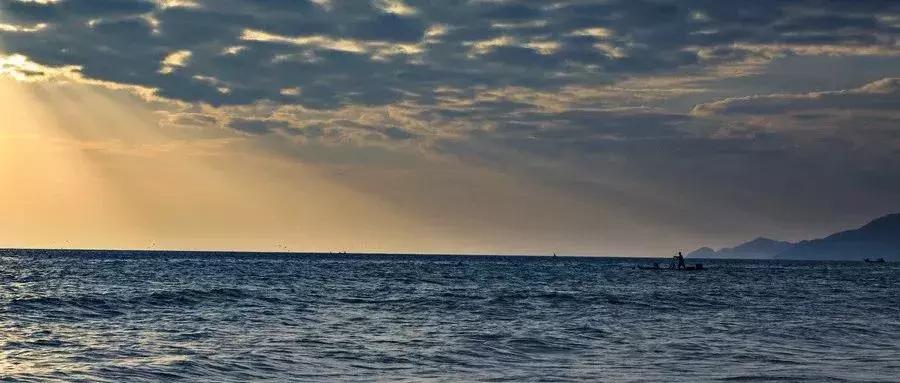 千万不要和谁做朋友,千万不要和人缘好的人做朋友