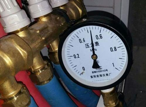 无水地暖和燃气水地暖制热效果,地暖怎么选水地暖和电地暖