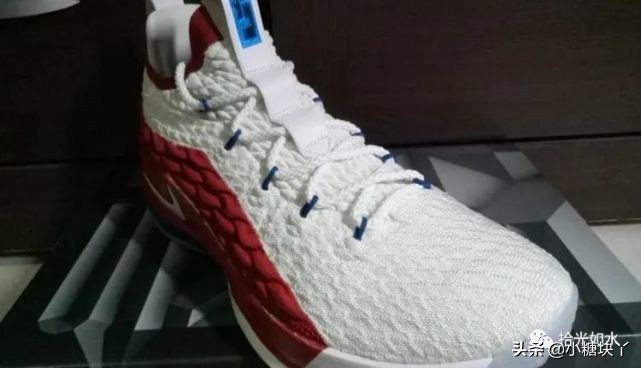 詹姆斯15代战靴全配色,詹姆斯15代球鞋在哪里买