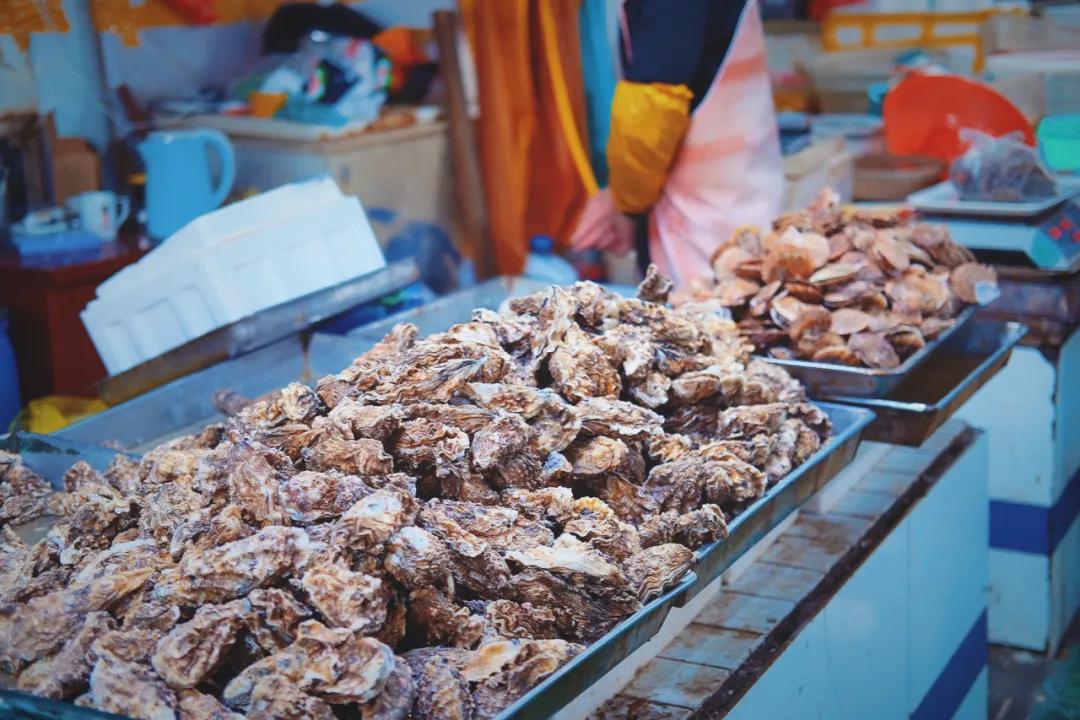 青岛好吃高端的店,青岛有什么很辣很好吃的